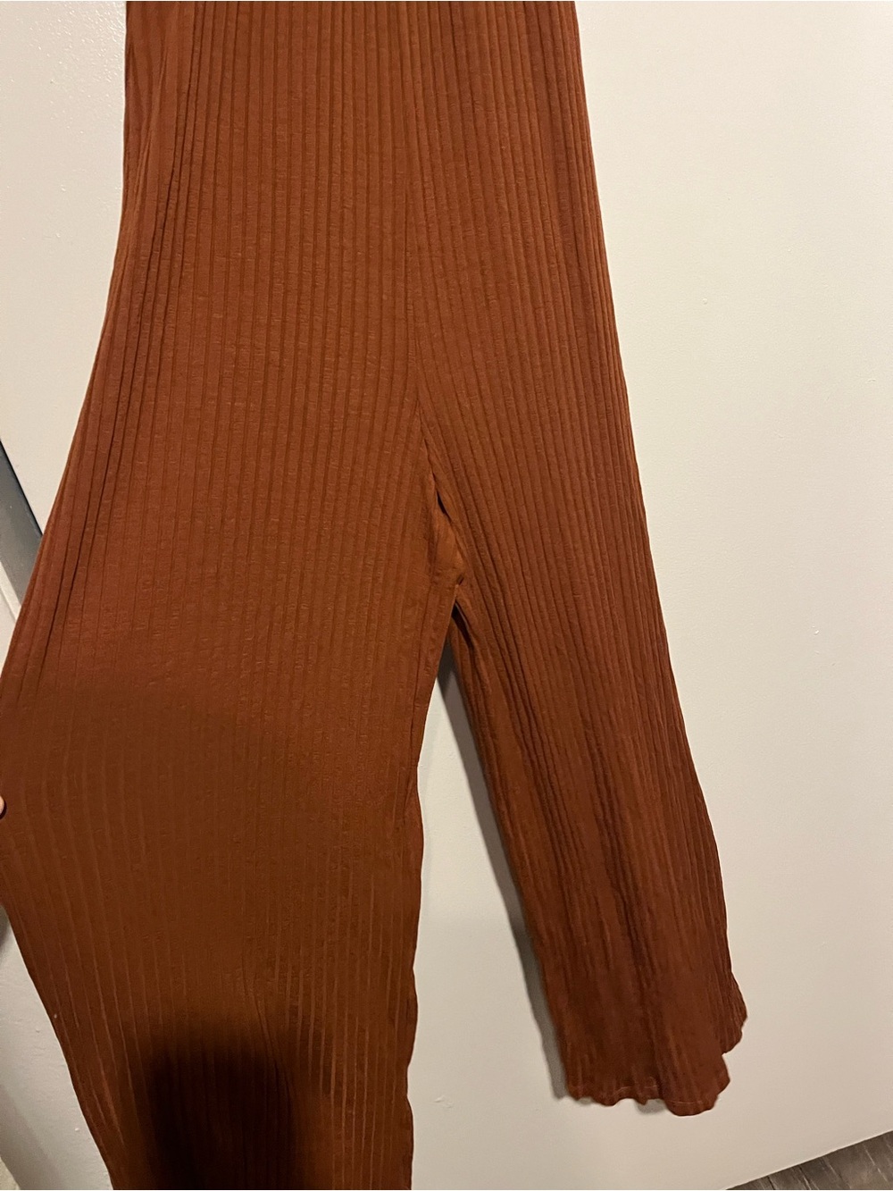 Rust Ribbed V-Neck Wide-Leg Jumpsuit - Picture 6 of 6